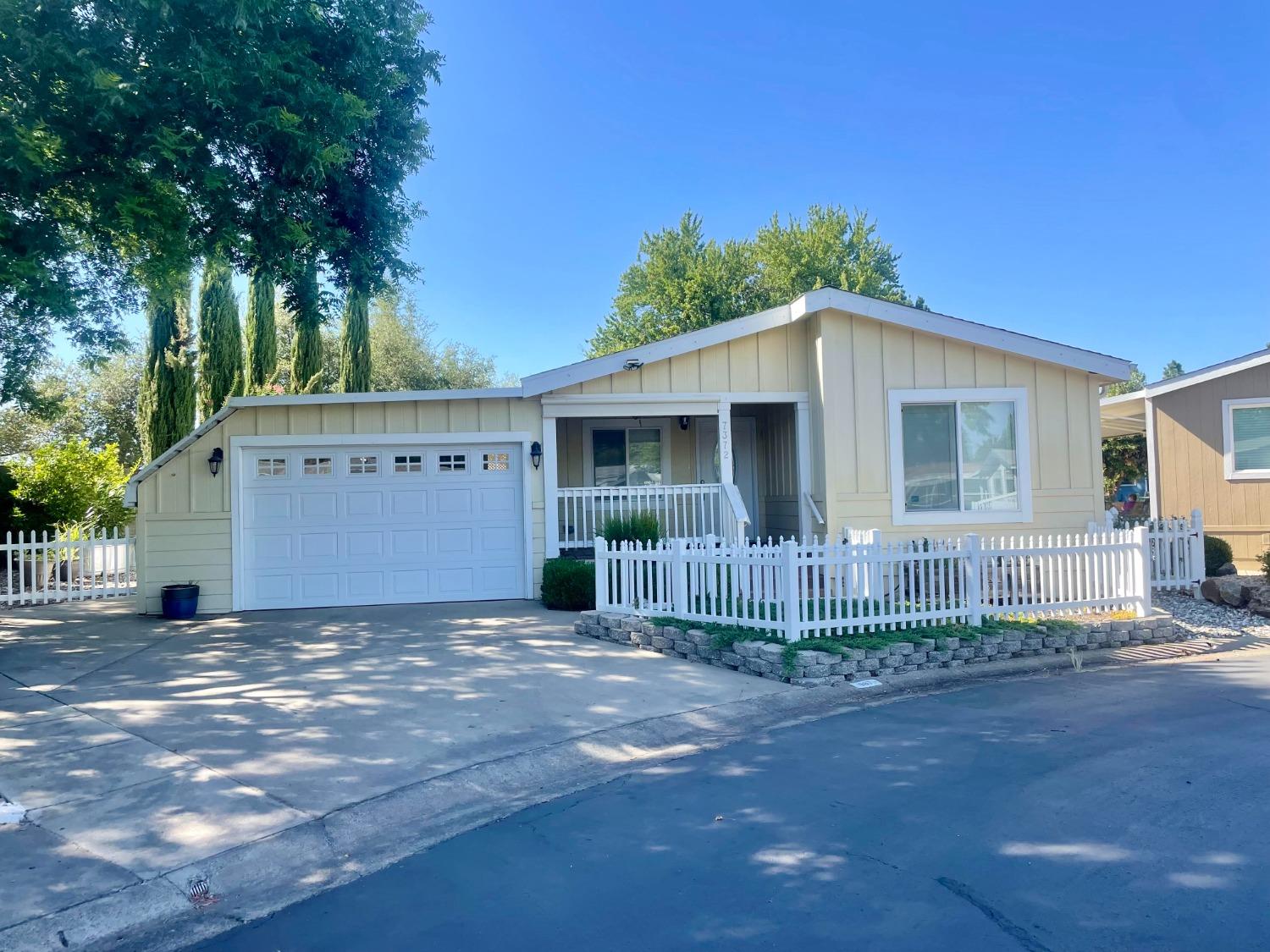 Detail Gallery Image 1 of 1 For 7372 Carmella Cir, Rancho Murieta,  CA 95683 - 2 Beds | 2 Baths