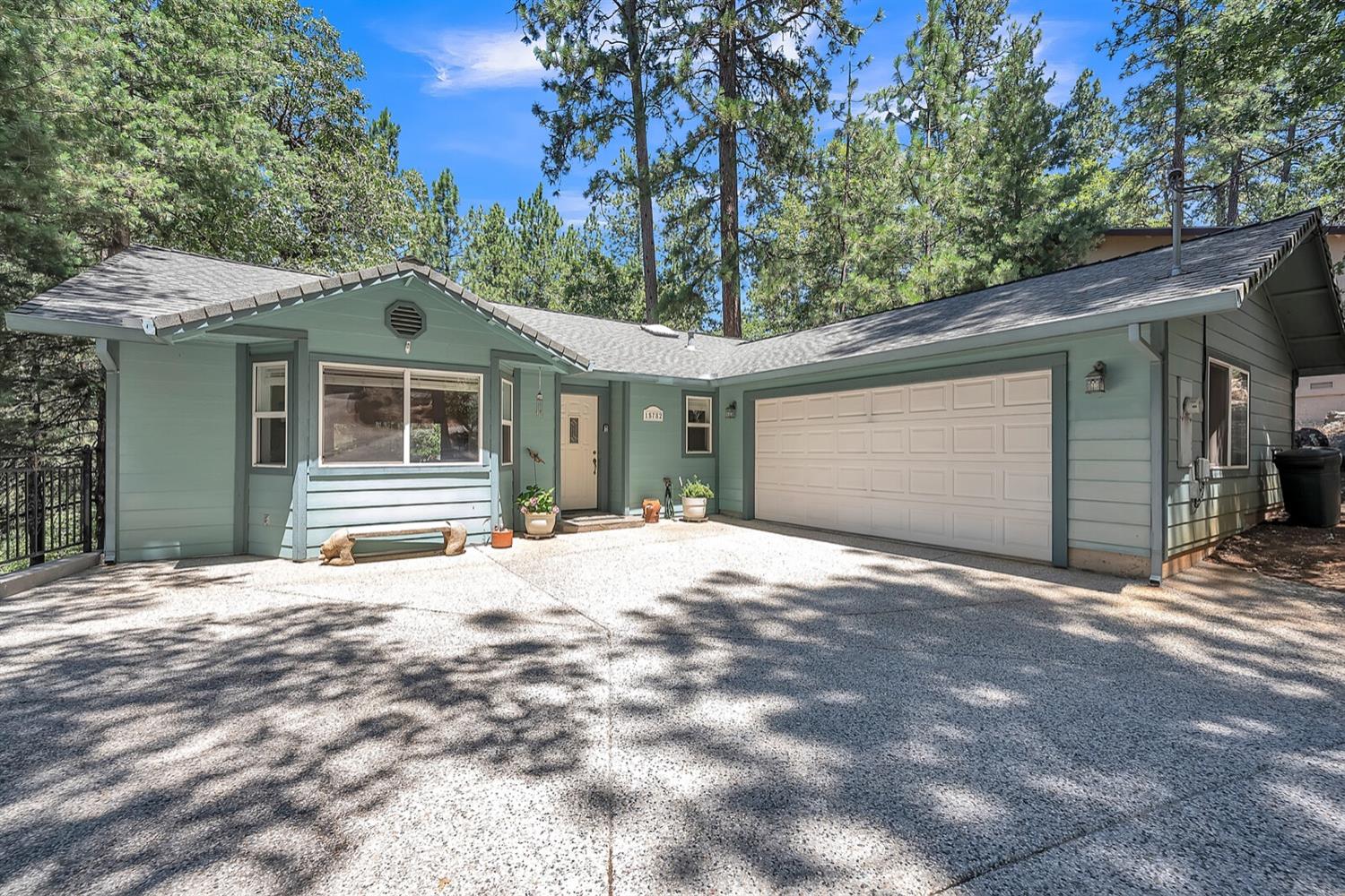 Detail Gallery Image 1 of 1 For 15782 Names Dr, Grass Valley,  CA 95949 - 3 Beds | 2/1 Baths