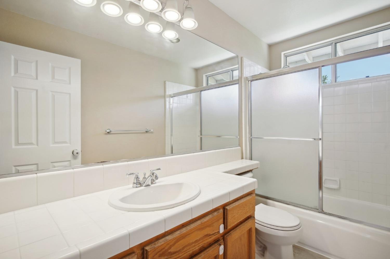 Detail Gallery Image 23 of 34 For 767 Hemmingway Ct, Tracy,  CA 95376 - 3 Beds | 2/1 Baths