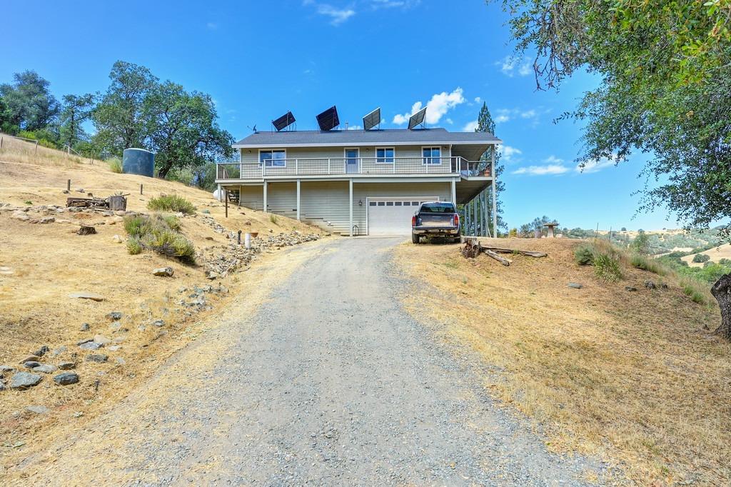 Detail Gallery Image 12 of 81 For 6925 Clark Mountain Rd, Lotus,  CA 95651 - 3 Beds | 2 Baths