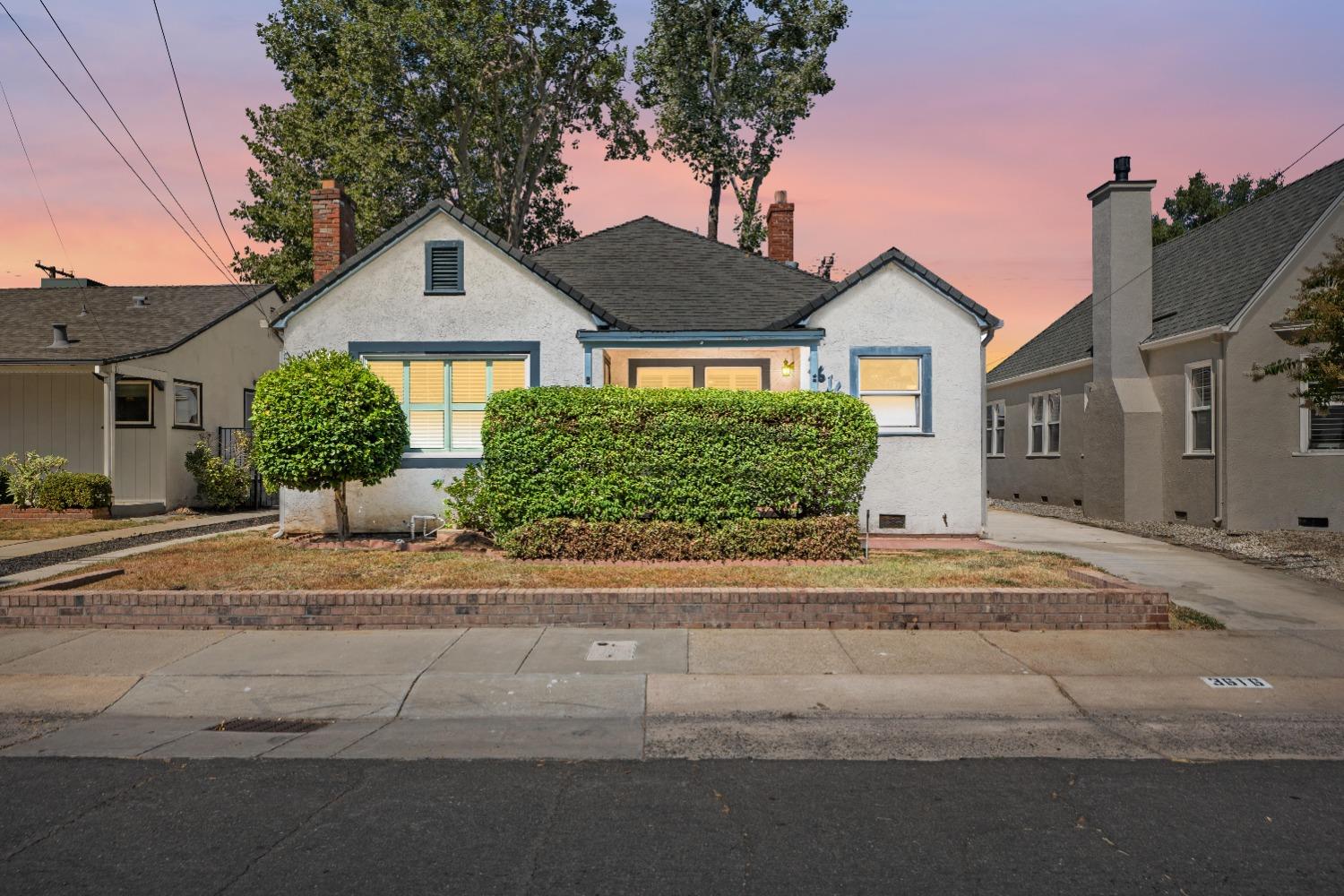 Detail Gallery Image 1 of 1 For 3616 24th St, Sacramento,  CA 95818 - 3 Beds | 1 Baths