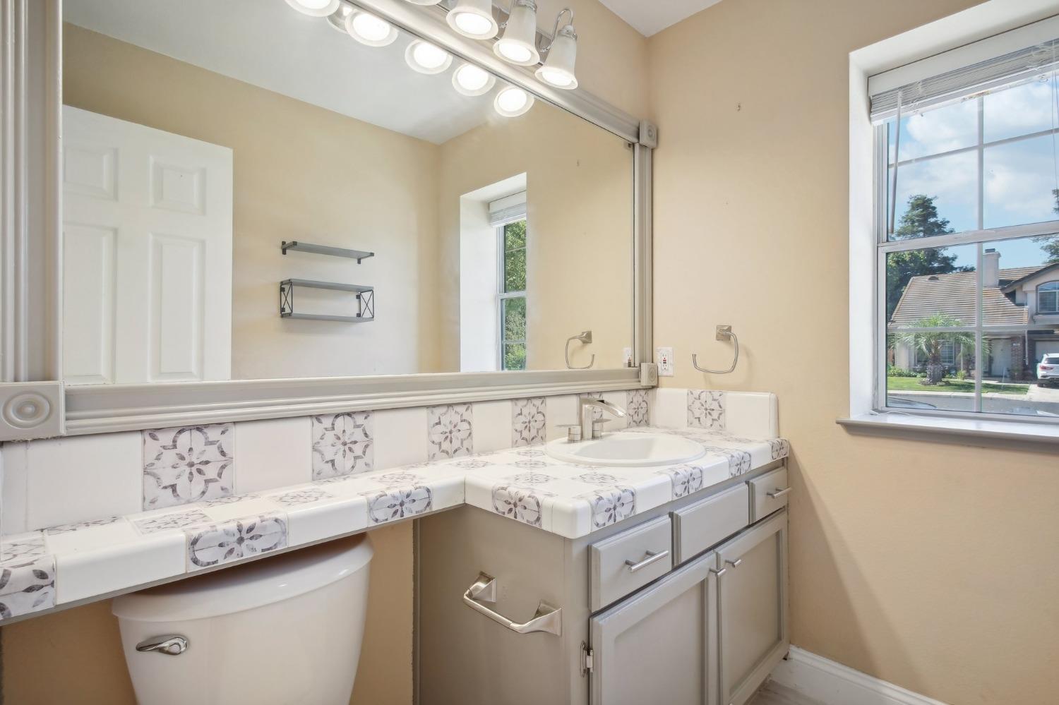 Detail Gallery Image 18 of 34 For 767 Hemmingway Ct, Tracy,  CA 95376 - 3 Beds | 2/1 Baths