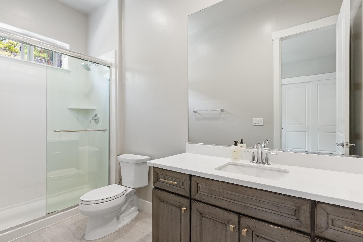 Detail Gallery Image 17 of 39 For 1003 Big Cedar Ct, Rocklin,  CA 95765 - 4 Beds | 4/1 Baths