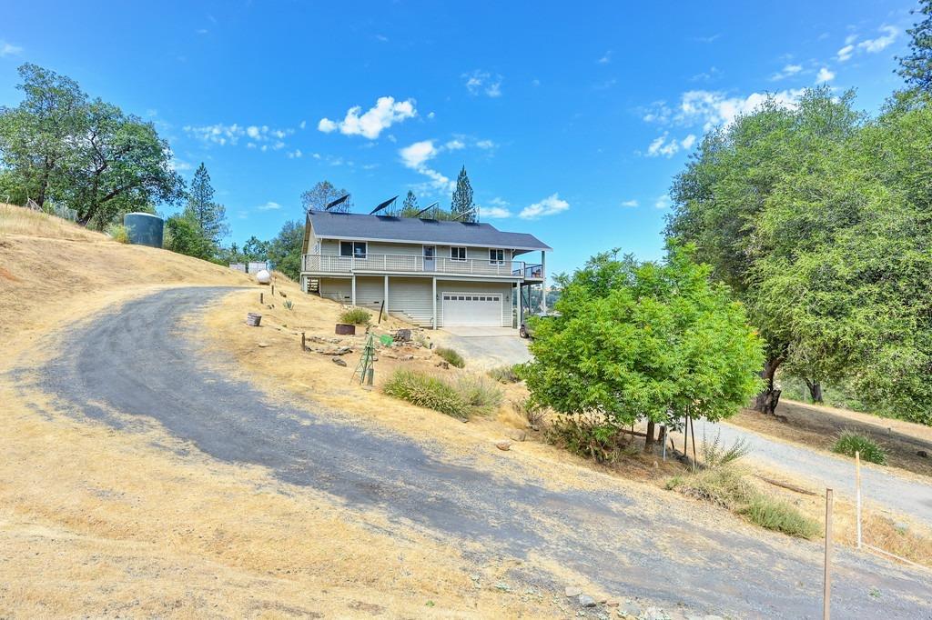 Detail Gallery Image 14 of 81 For 6925 Clark Mountain Rd, Lotus,  CA 95651 - 3 Beds | 2 Baths