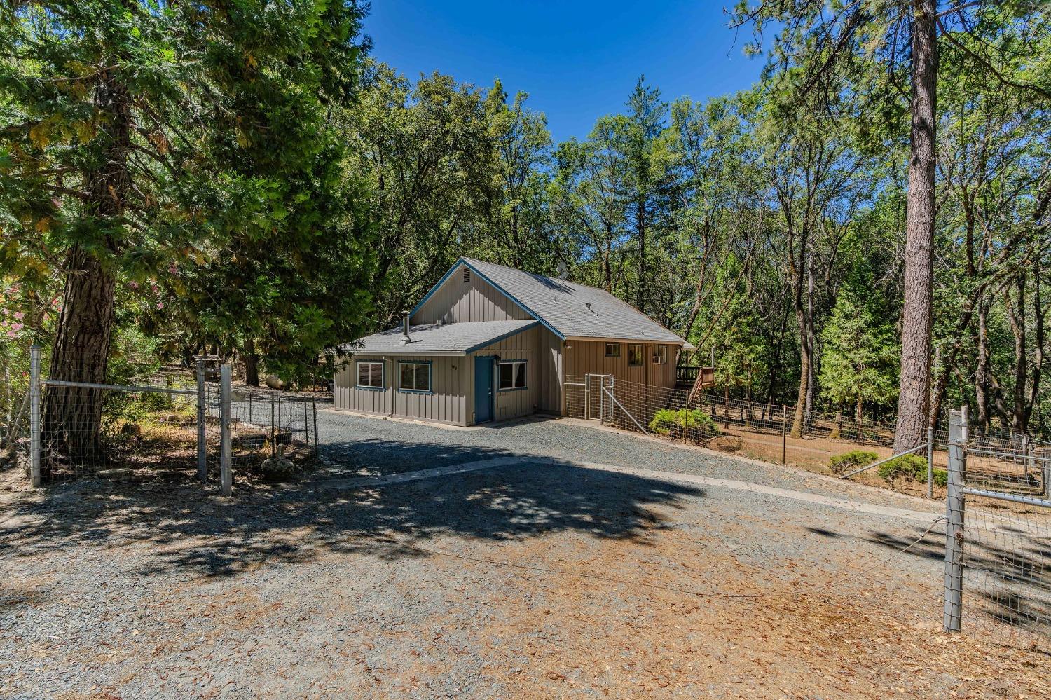 Detail Gallery Image 1 of 72 For 148 Sandy Gulch Ln, West Point,  CA 95255 - 4 Beds | 2 Baths