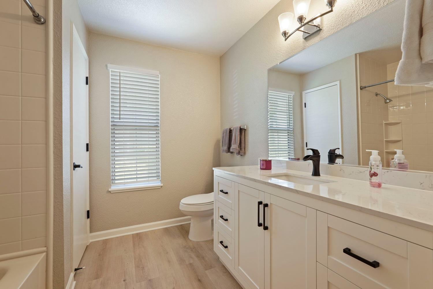 Detail Gallery Image 19 of 25 For 2400 Eilers Ln #1407,  Lodi,  CA 95242 - 3 Beds | 2 Baths