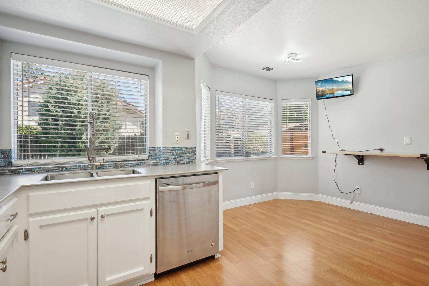 Detail Gallery Image 14 of 34 For 767 Hemmingway Ct, Tracy,  CA 95376 - 3 Beds | 2/1 Baths