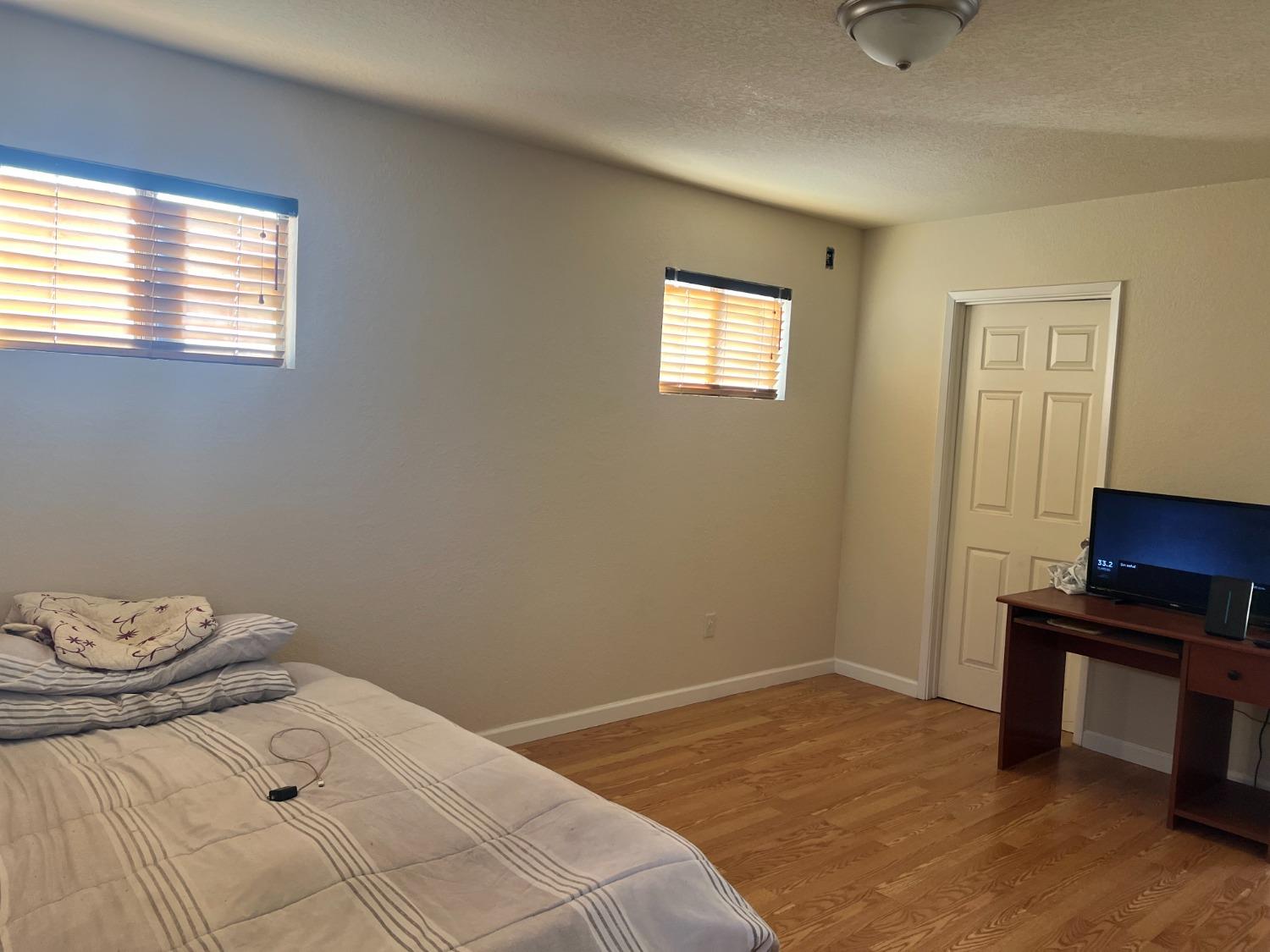 Detail Gallery Image 13 of 16 For 2121 Davis Way, Modesto,  CA 95351 - 3 Beds | 1 Baths