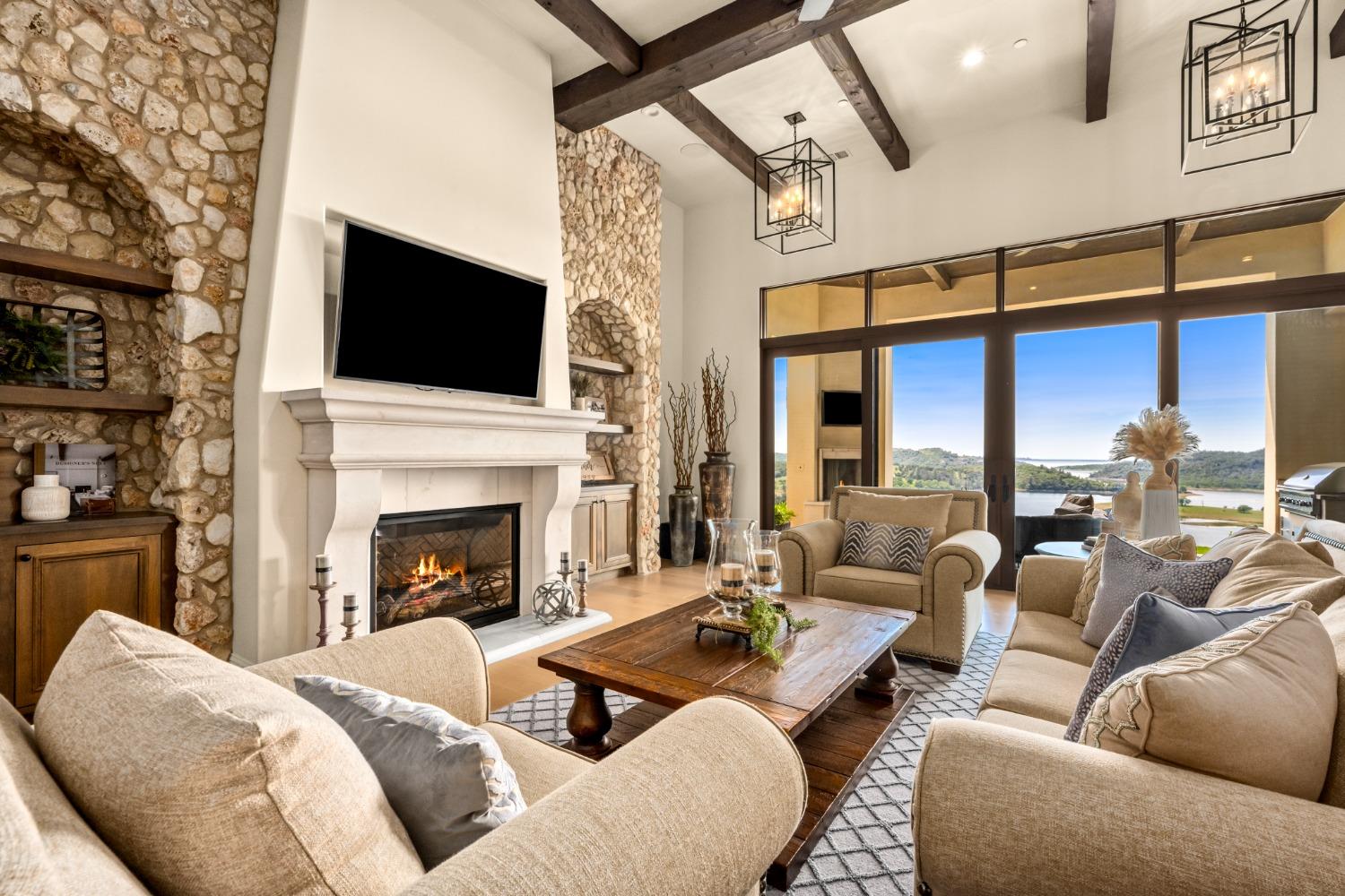 Detail Gallery Image 4 of 71 For 410 Jordan Ct, El Dorado Hills,  CA 95762 - 6 Beds | 6/3 Baths