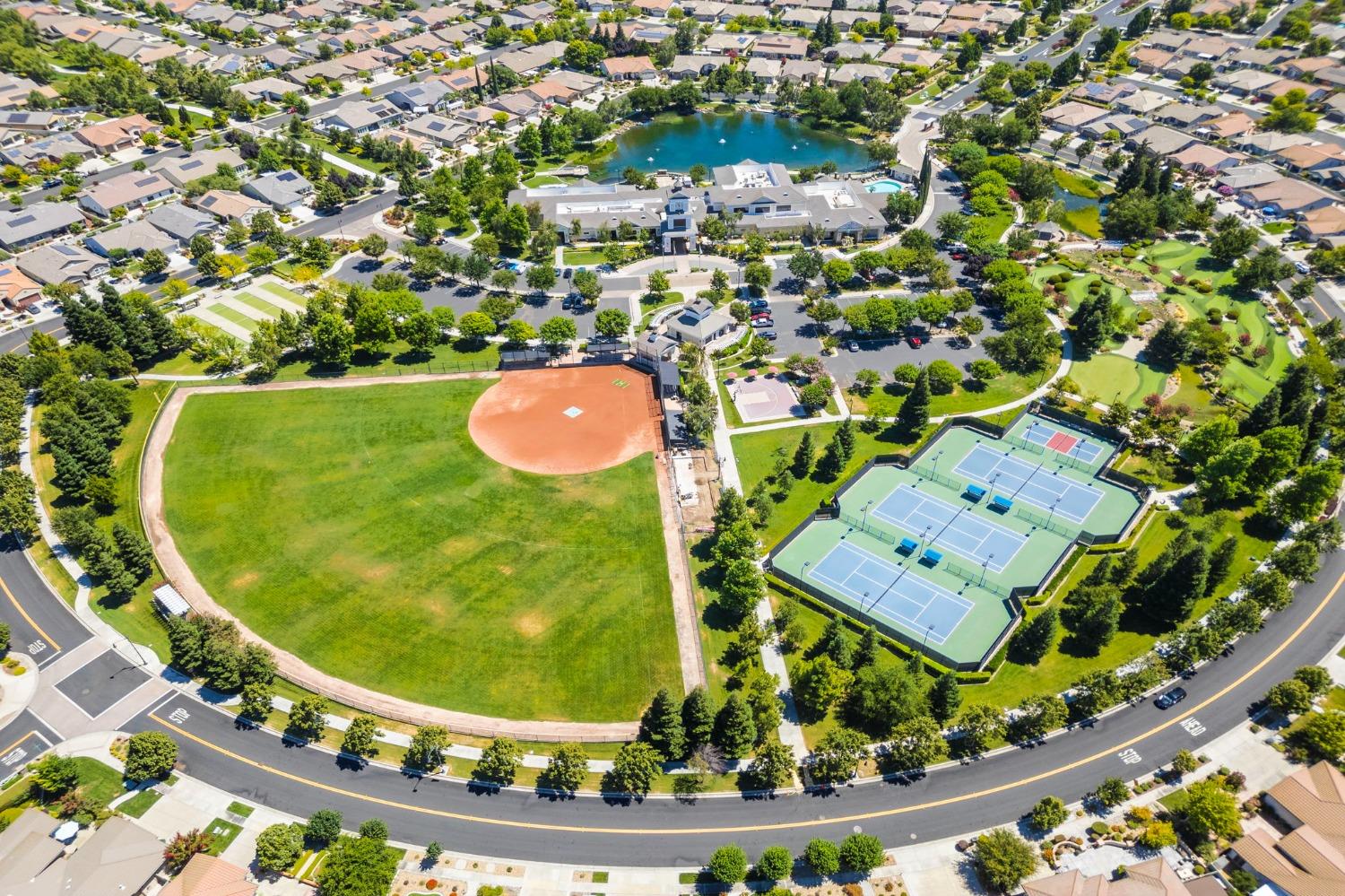 Detail Gallery Image 31 of 34 For 2342 Bellchase Drive, Manteca,  CA 95336 - 2 Beds | 2 Baths