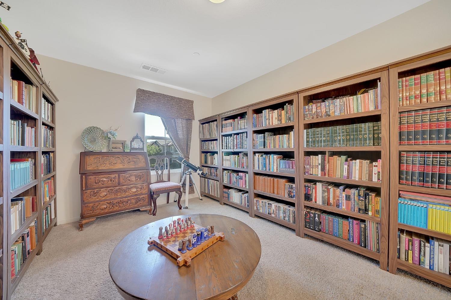 Detail Gallery Image 34 of 79 For 216 Vicenza Dr, Stockton,  CA 95209 - 3 Beds | 2/1 Baths