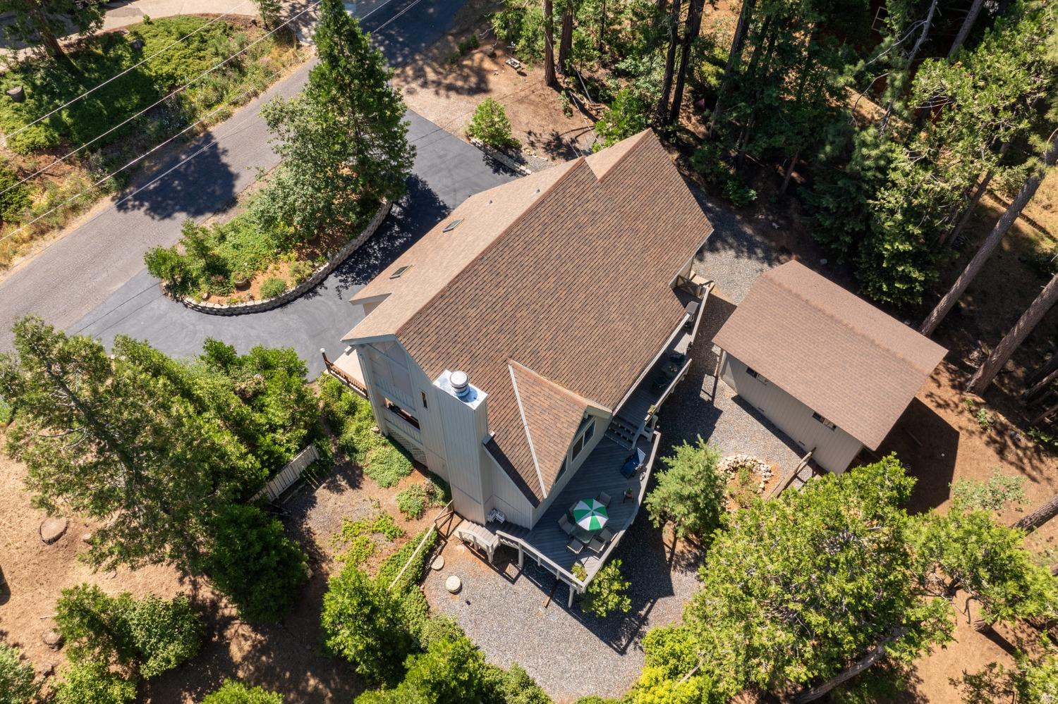 Detail Gallery Image 2 of 48 For 2928 Flume Ct, Arnold,  CA 95223 - 3 Beds | 2 Baths