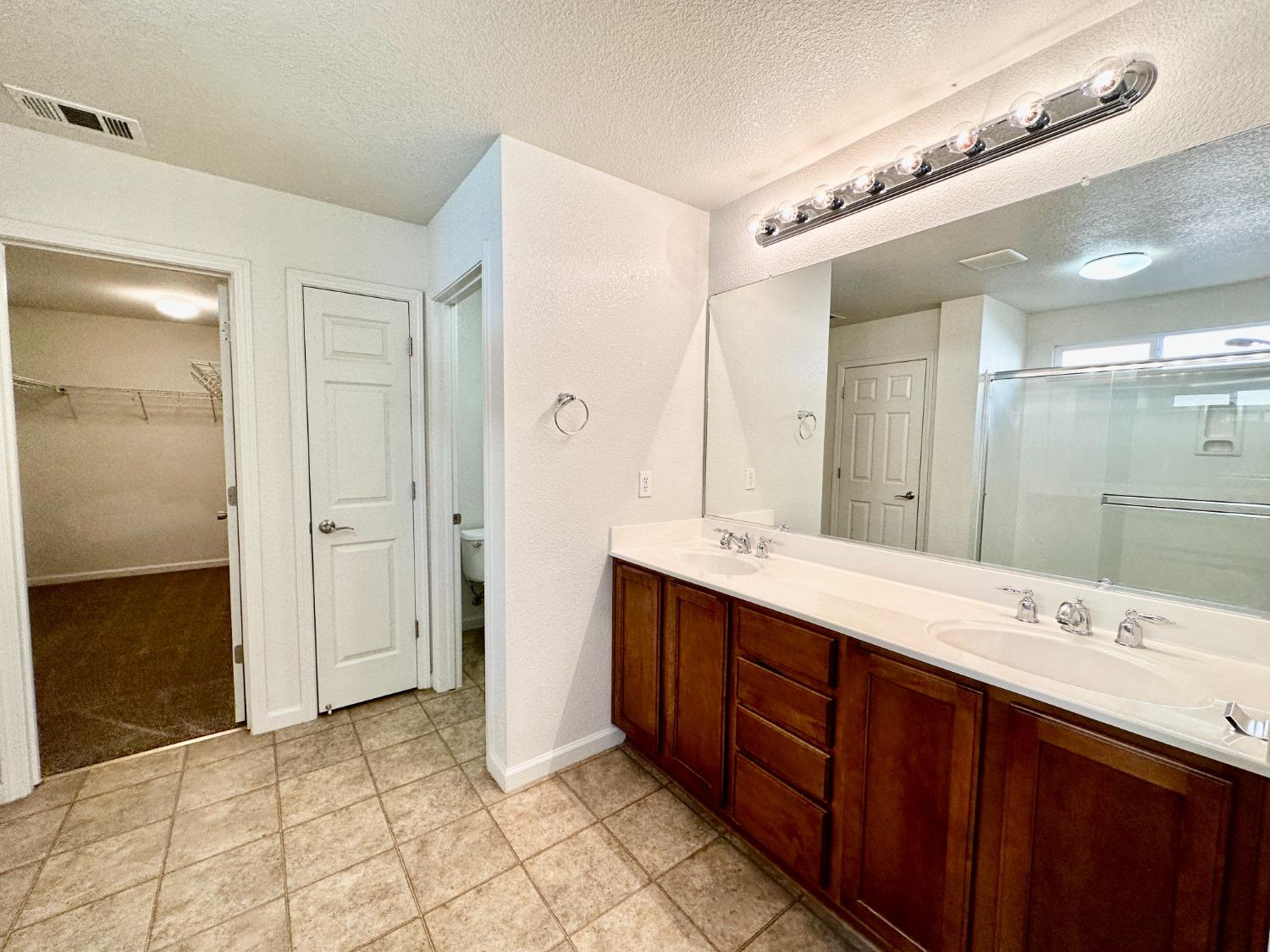 Detail Gallery Image 33 of 37 For 1526 Cat Tail Dr, Stockton,  CA 95204 - 4 Beds | 2/1 Baths