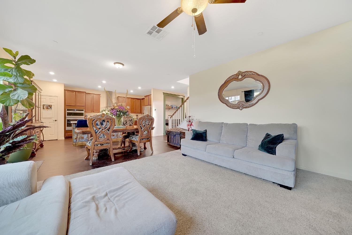 Detail Gallery Image 22 of 79 For 216 Vicenza Dr, Stockton,  CA 95209 - 3 Beds | 2/1 Baths