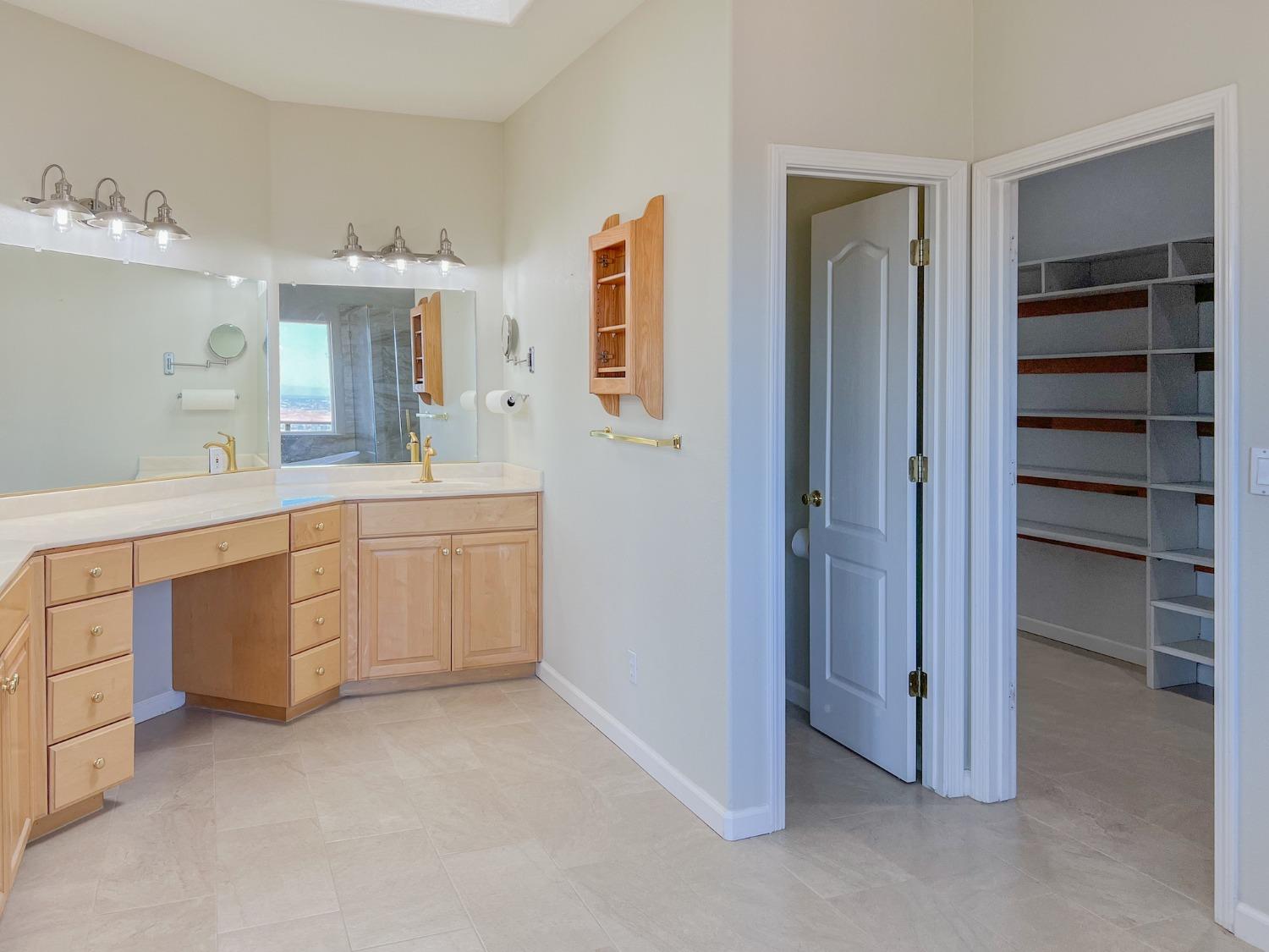 Detail Gallery Image 44 of 74 For 2120 Angels Vw, El Dorado Hills,  CA 95762 - 4 Beds | 3/1 Baths