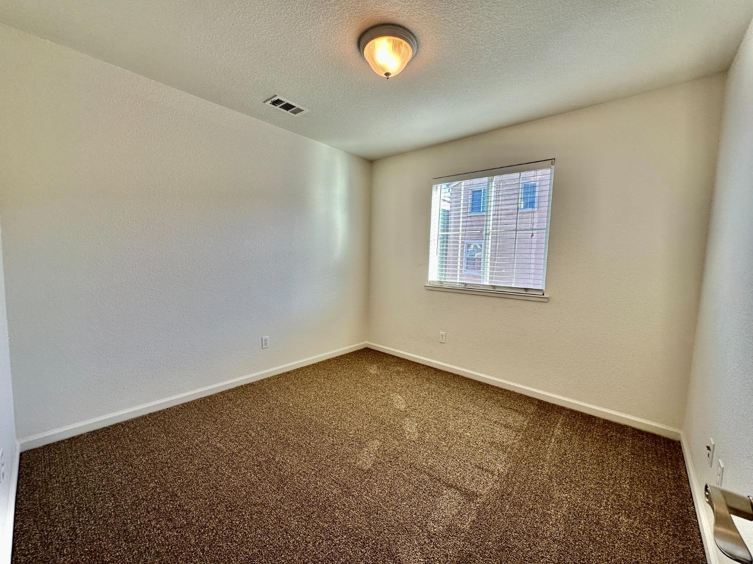 Detail Gallery Image 17 of 37 For 1526 Cat Tail Dr, Stockton,  CA 95204 - 4 Beds | 2/1 Baths