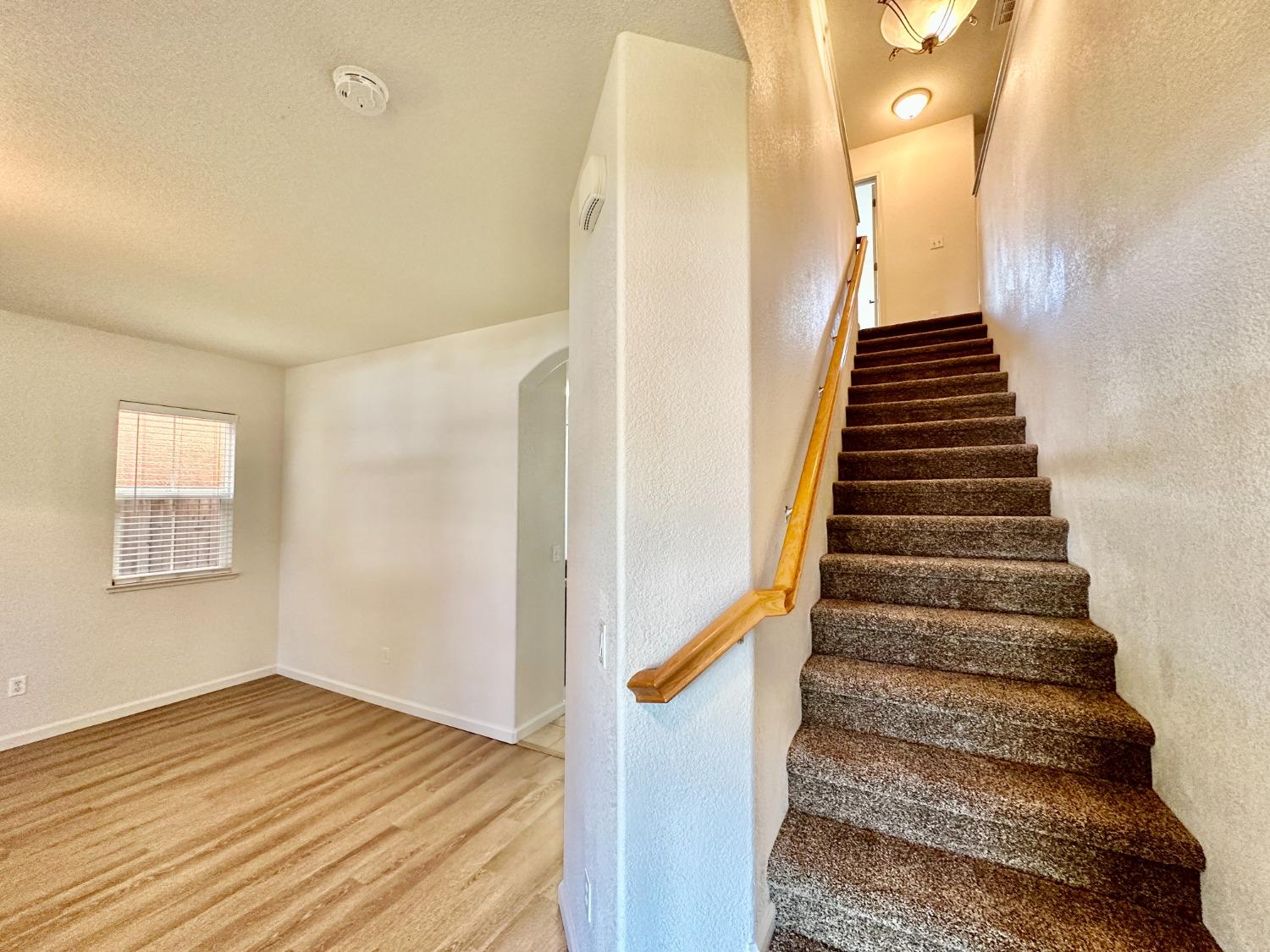 Detail Gallery Image 15 of 37 For 1526 Cat Tail Dr, Stockton,  CA 95204 - 4 Beds | 2/1 Baths