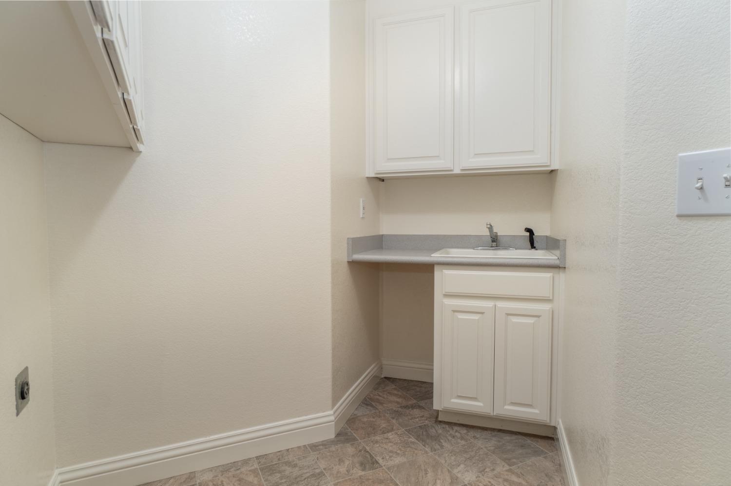 Detail Gallery Image 22 of 30 For 535 Sunny Oak Ct, Murphys,  CA 95247 - 4 Beds | 2 Baths