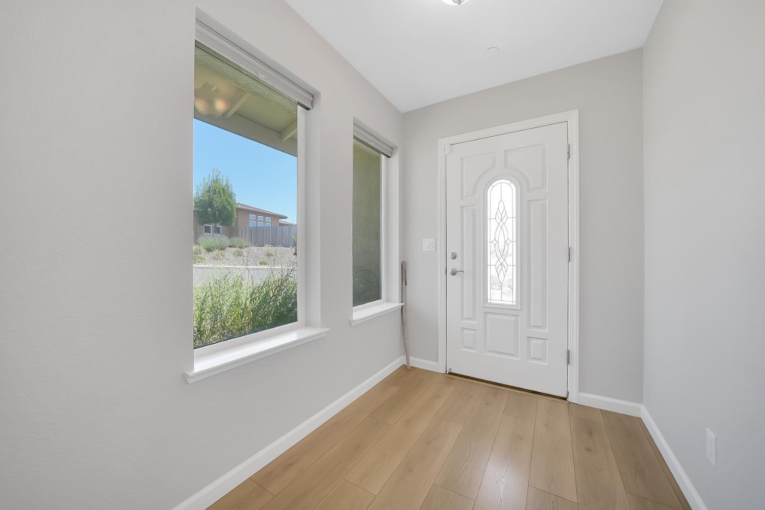 Detail Gallery Image 4 of 49 For 190 Emerald Lane, Jackson,  CA 95642 - 3 Beds | 2 Baths