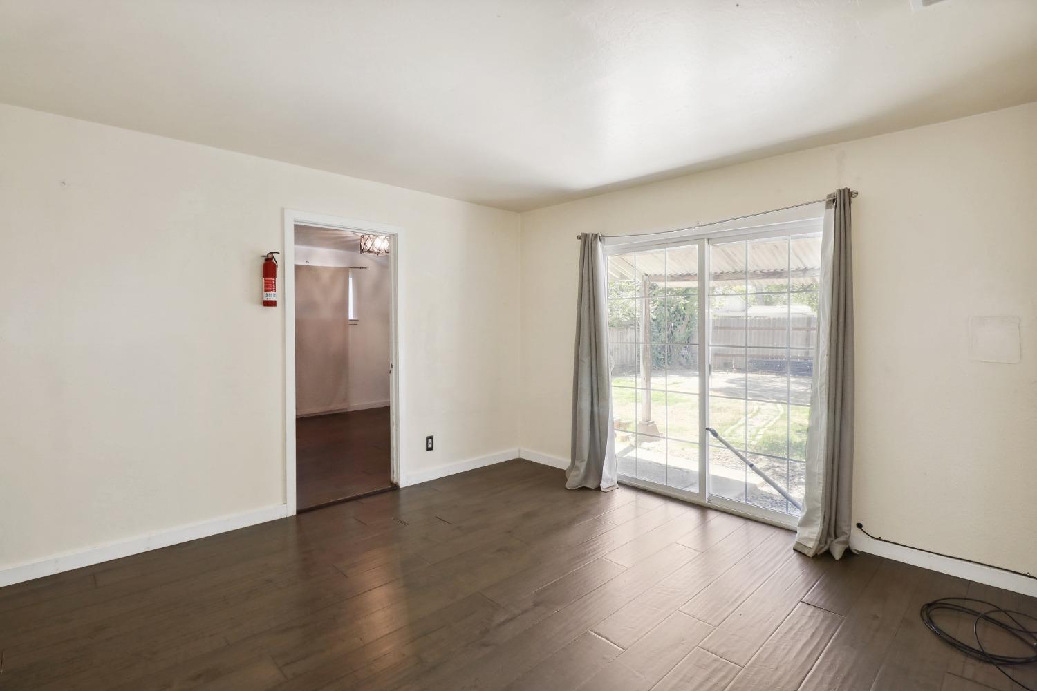 Detail Gallery Image 23 of 37 For 917 Amberwood Rd, Sacramento,  CA 95864 - 3 Beds | 1 Baths