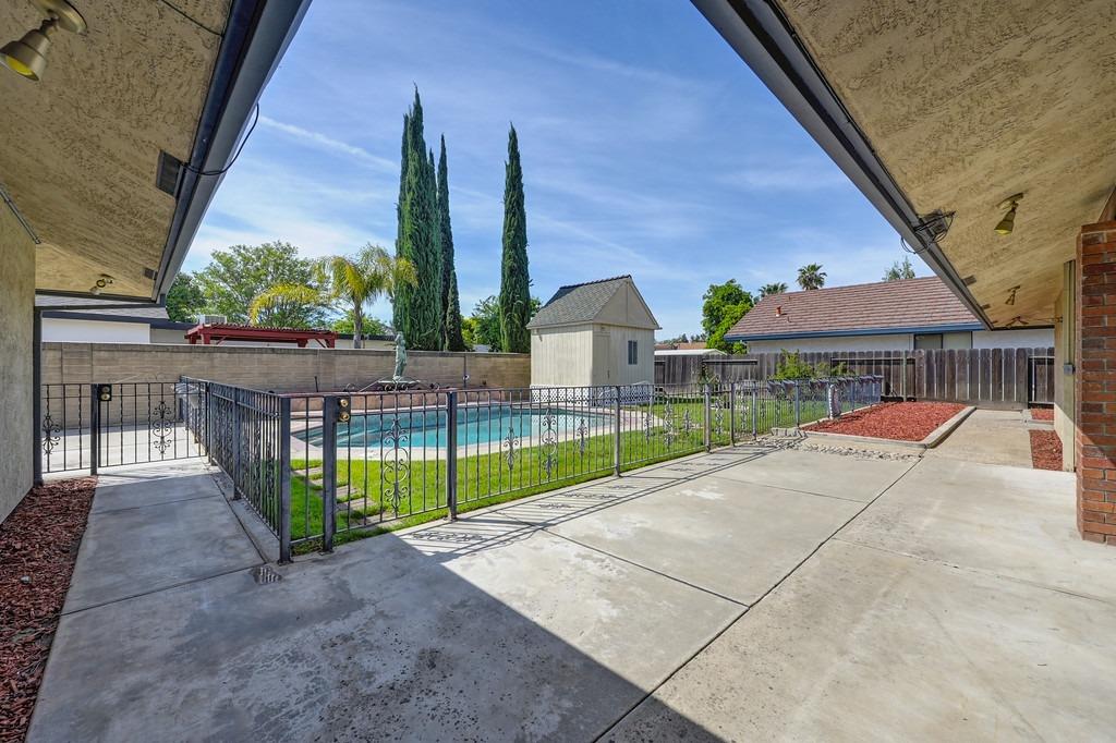 Detail Gallery Image 44 of 63 For 919 Mount Vernon Pl, Manteca,  CA 95336 - 3 Beds | 2/1 Baths