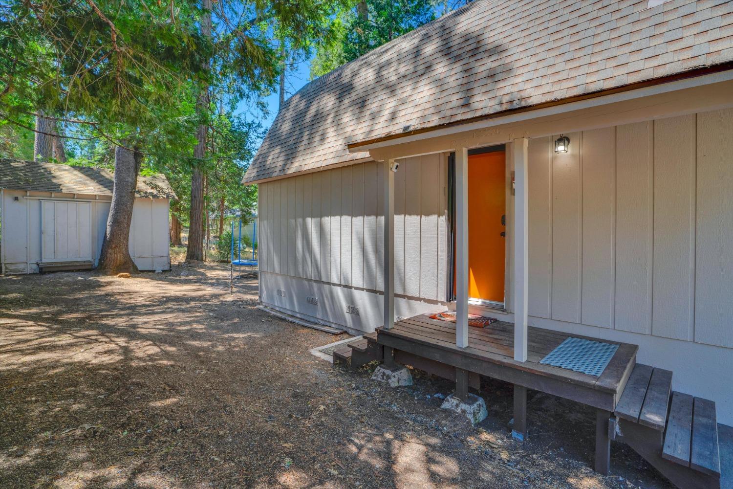 Detail Gallery Image 7 of 37 For 24225 Sugar Pine Rd, Mi Wuk Village,  CA 95383 - 3 Beds | 1/1 Baths