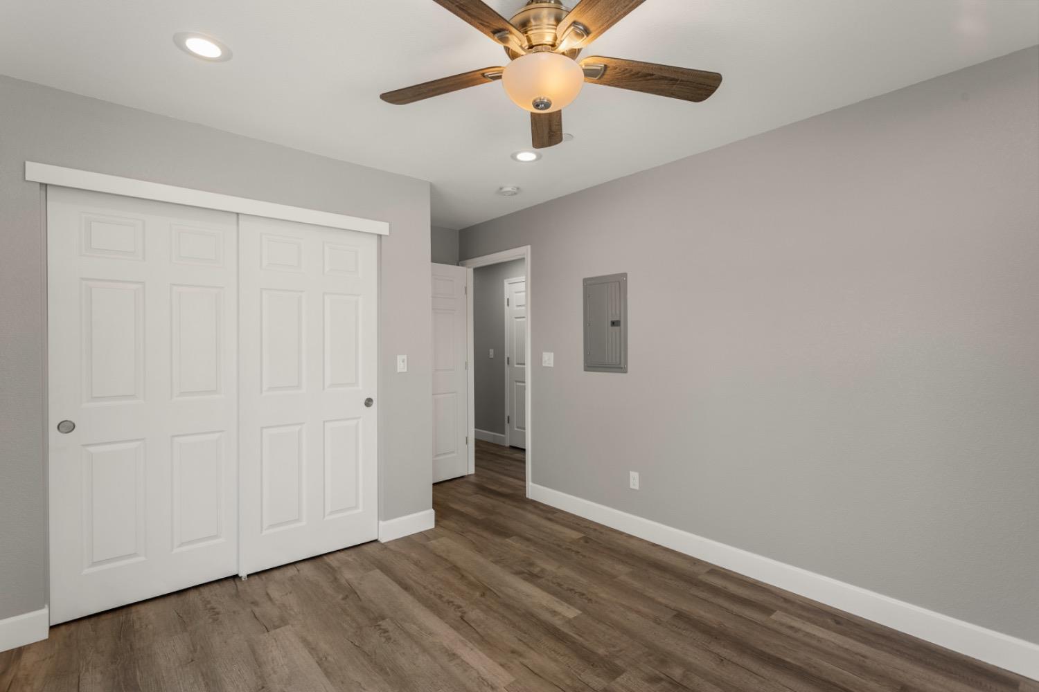 Detail Gallery Image 13 of 23 For 2375 Alta Garden Ln, Sacramento,  CA 95825 - 2 Beds | 2 Baths