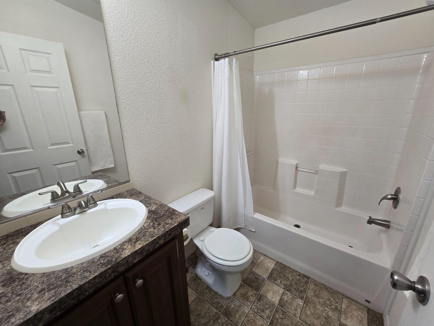 Detail Gallery Image 22 of 40 For 110 Full Cir, Davis,  CA 95618 - 3 Beds | 2 Baths