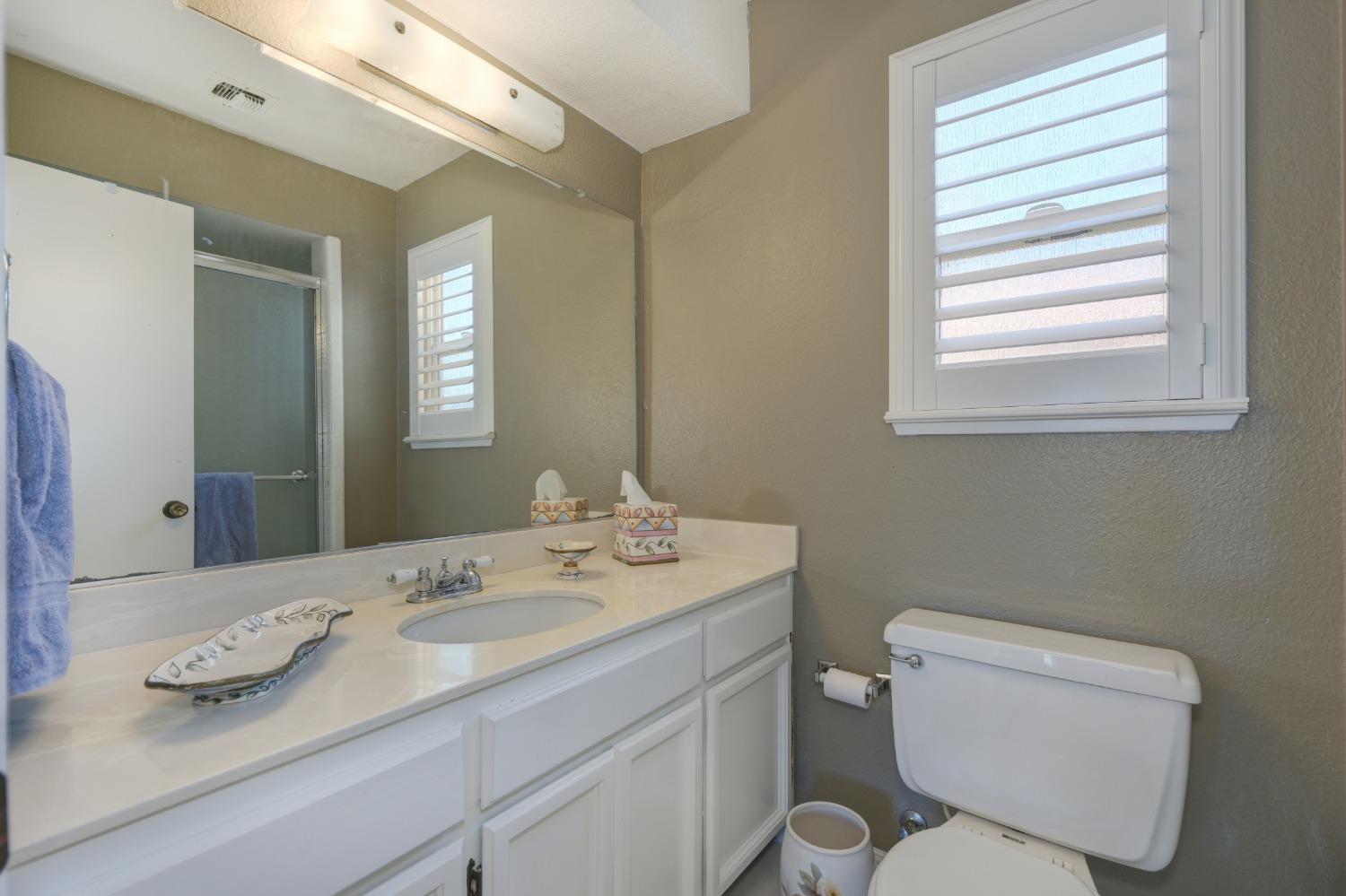 Detail Gallery Image 13 of 25 For 6912 Carreta Ln, Rancho Murieta,  CA 95683 - 3 Beds | 2/1 Baths