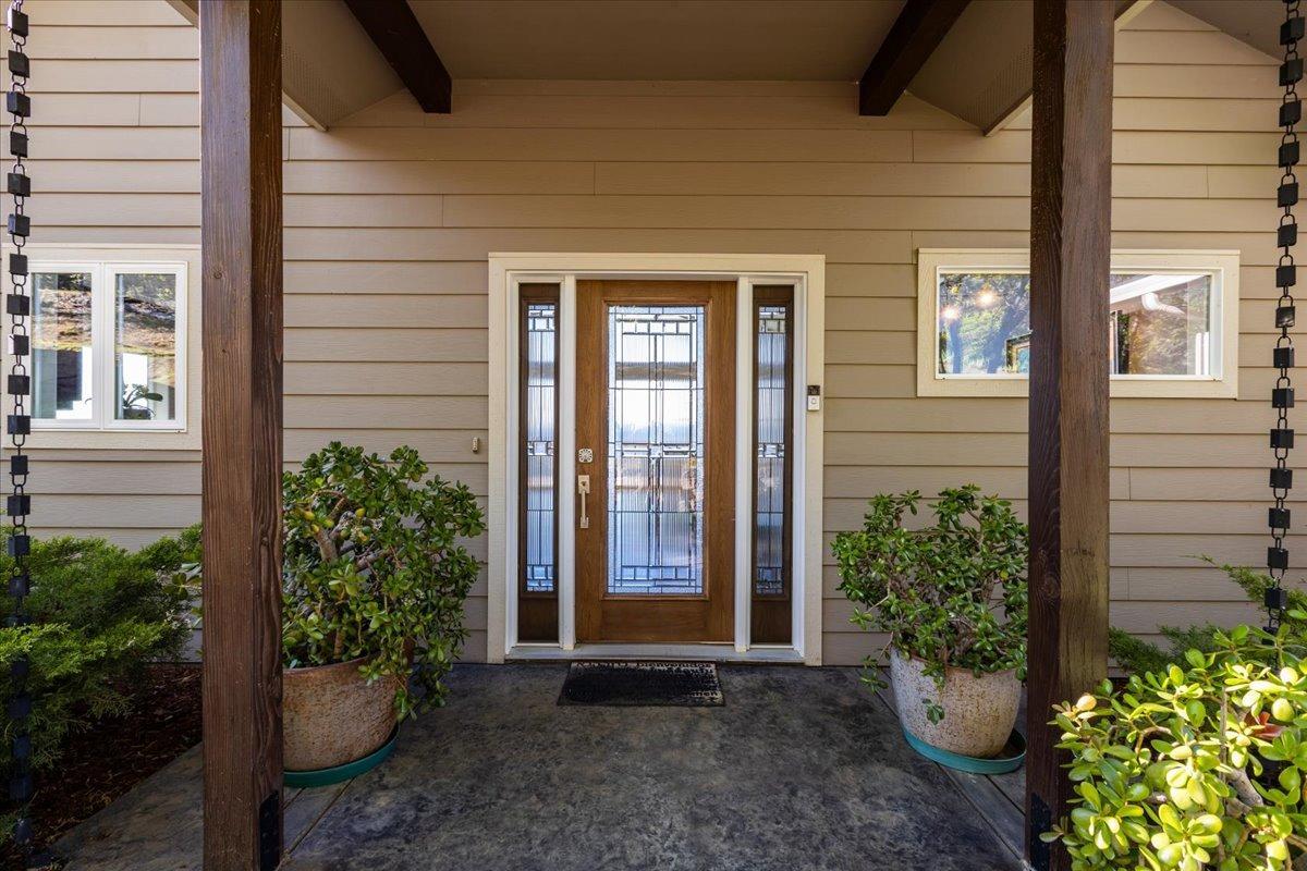 Detail Gallery Image 2 of 65 For 18724 Kentucky Ravine Rd, Nevada City,  CA 95959 - 3 Beds | 2/1 Baths