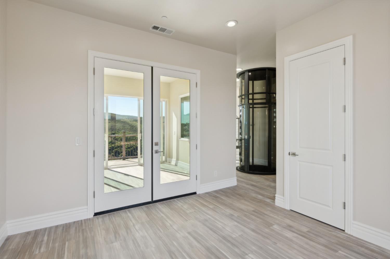 Detail Gallery Image 16 of 41 For 25490 via Mariquita, Carmel,  CA 93923 - 4 Beds | 3/1 Baths