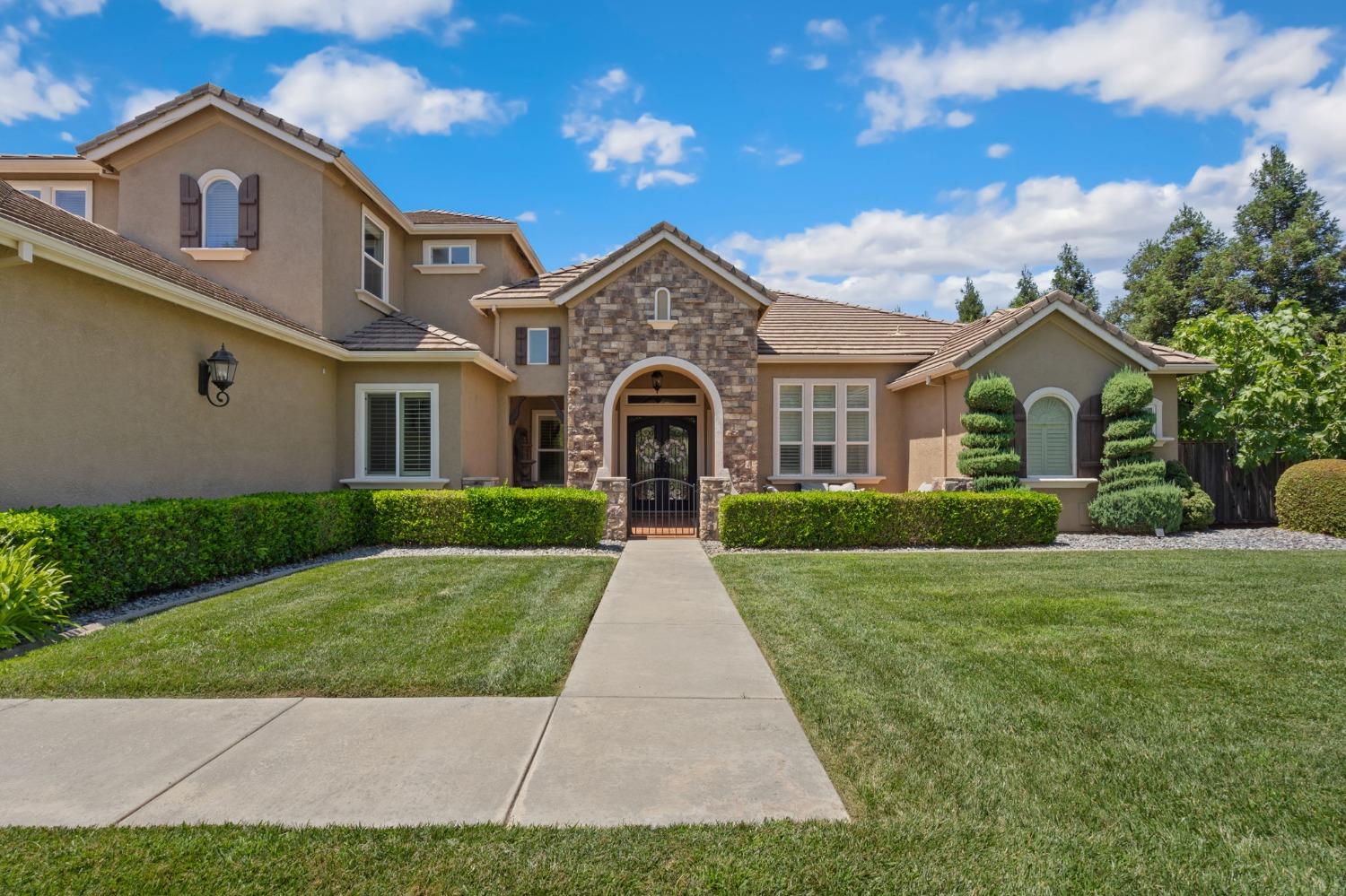 Detail Gallery Image 74 of 93 For 10157 Clover Ranch Dr, Sacramento,  CA 95829 - 4 Beds | 4 Baths