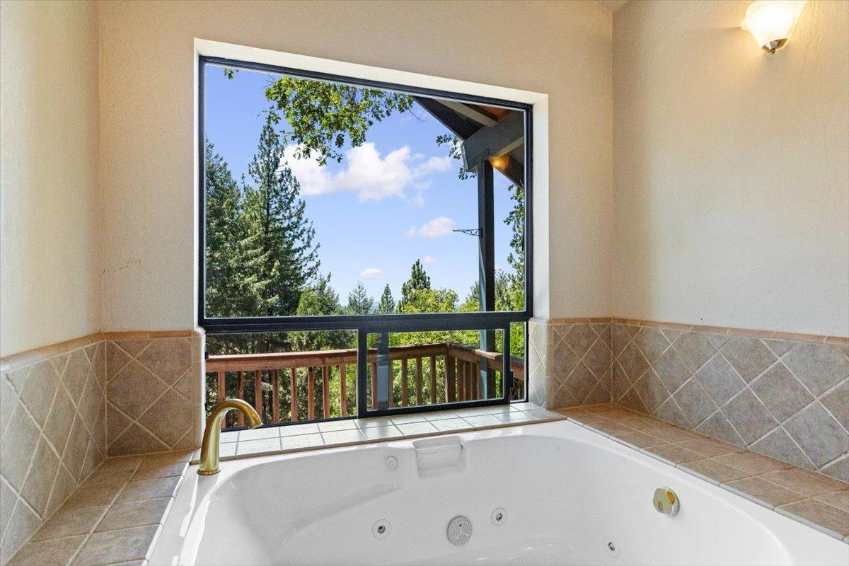 Detail Gallery Image 29 of 71 For 5307 Pine Ridge Dr, Grizzly Flats,  CA 95636 - 4 Beds | 3 Baths