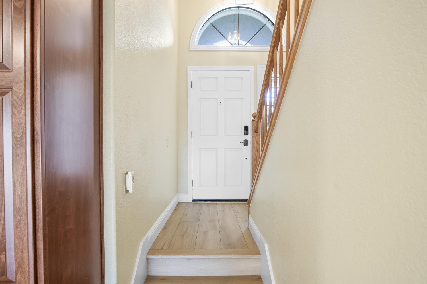 Detail Gallery Image 4 of 25 For 1481 Alex Cir, Turlock,  CA 95382 - 3 Beds | 2/1 Baths