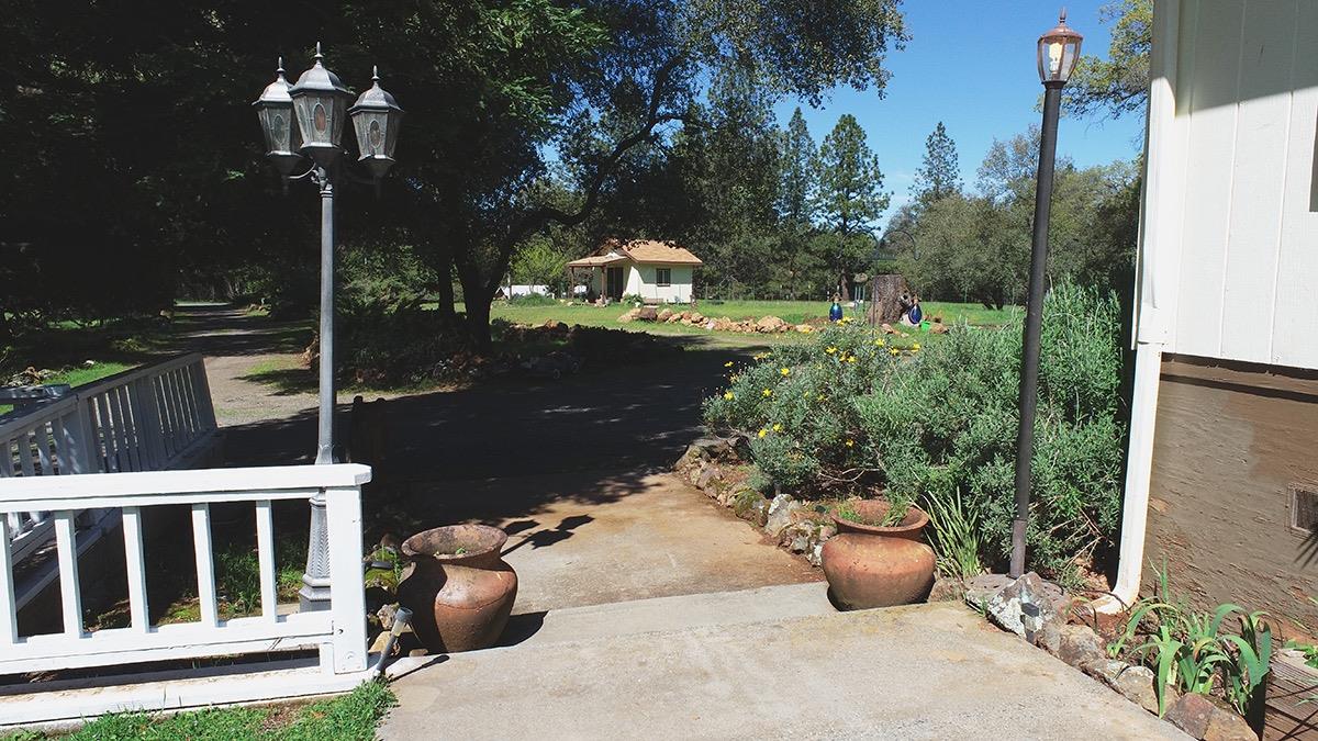 Trotter Road, Grass Valley, California image 10