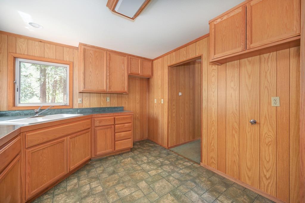 Detail Gallery Image 13 of 29 For 14041 Ash Rd, Grass Valley,  CA 95945 - 2 Beds | 1 Baths