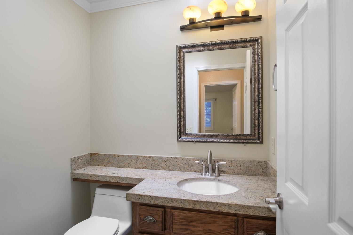 Detail Gallery Image 11 of 25 For 1481 Alex Cir, Turlock,  CA 95382 - 3 Beds | 2/1 Baths