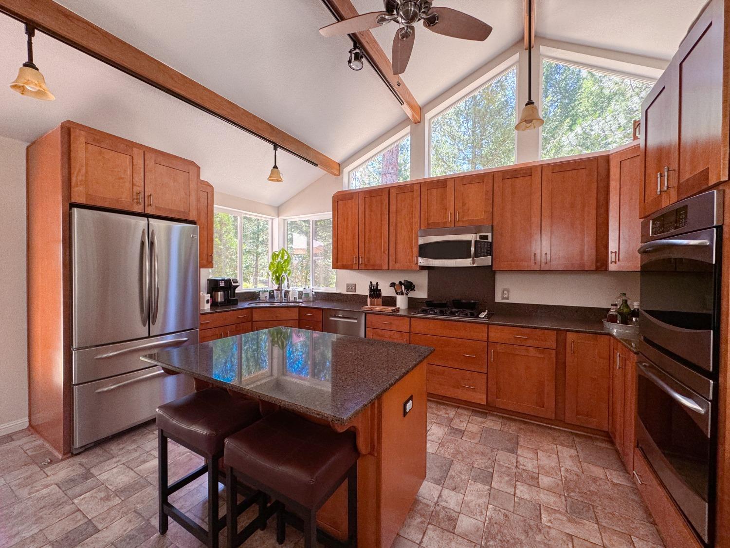 Detail Gallery Image 13 of 63 For 17707 Blue Tent School Rd, Nevada City,  CA 95959 - 2 Beds | 1/1 Baths