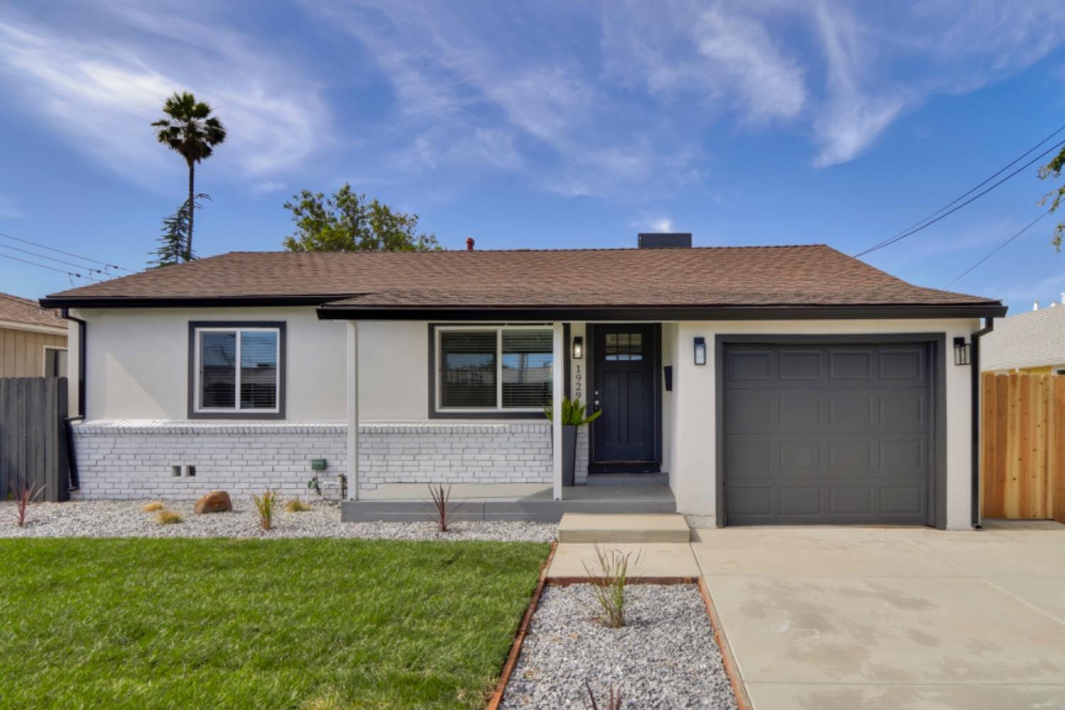 Detail Gallery Image 1 of 1 For 1929 Frienza Ave, Sacramento,  CA 95815 - 2 Beds | 1 Baths