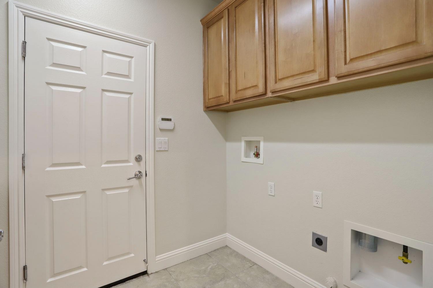 Detail Gallery Image 24 of 40 For 2526 Bellchase Dr, Manteca,  CA 95336 - 2 Beds | 2 Baths