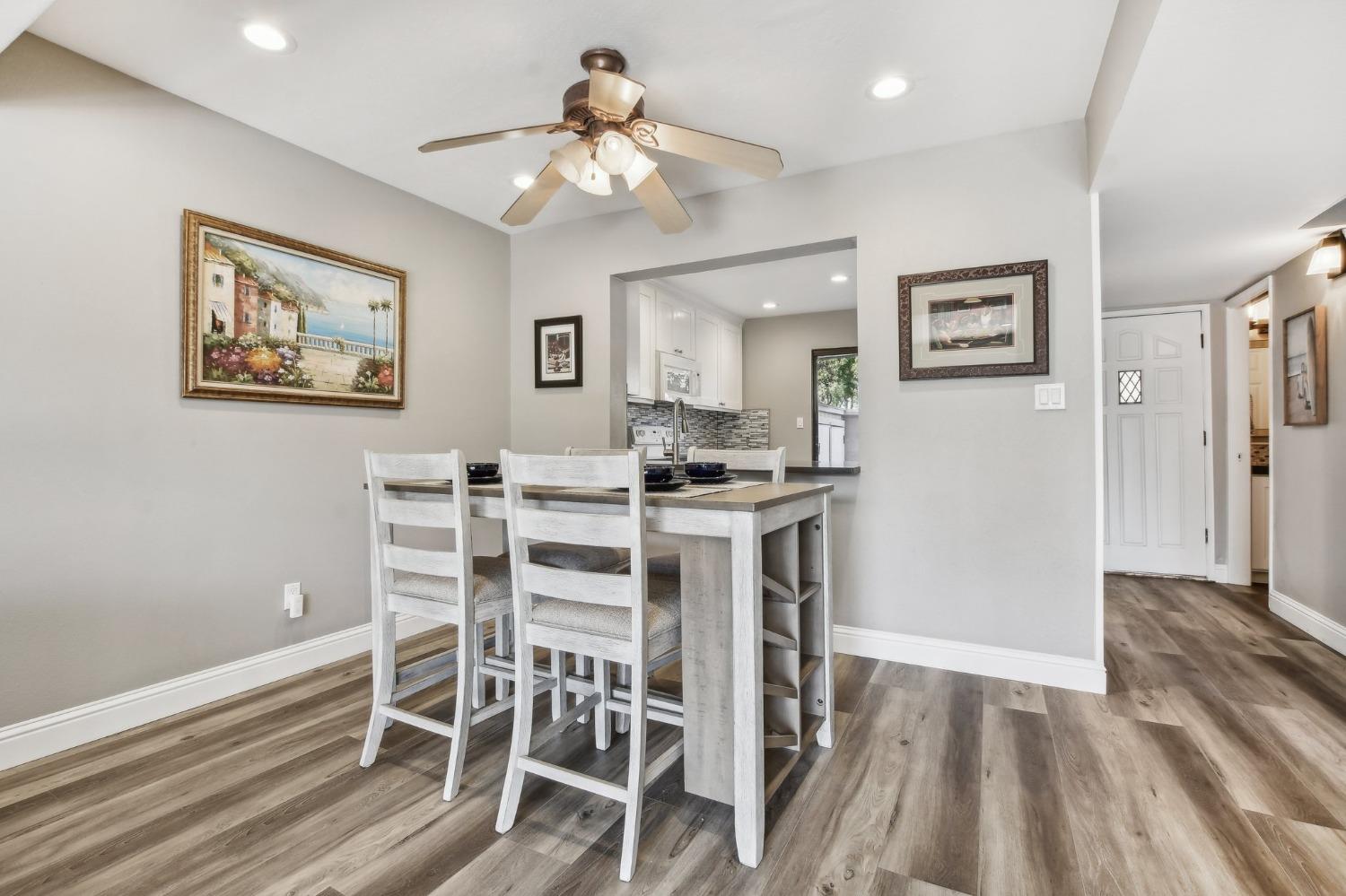 Detail Gallery Image 10 of 32 For 6644 Embarcadero Dr #82,  Stockton,  CA 95219 - 2 Beds | 2/1 Baths