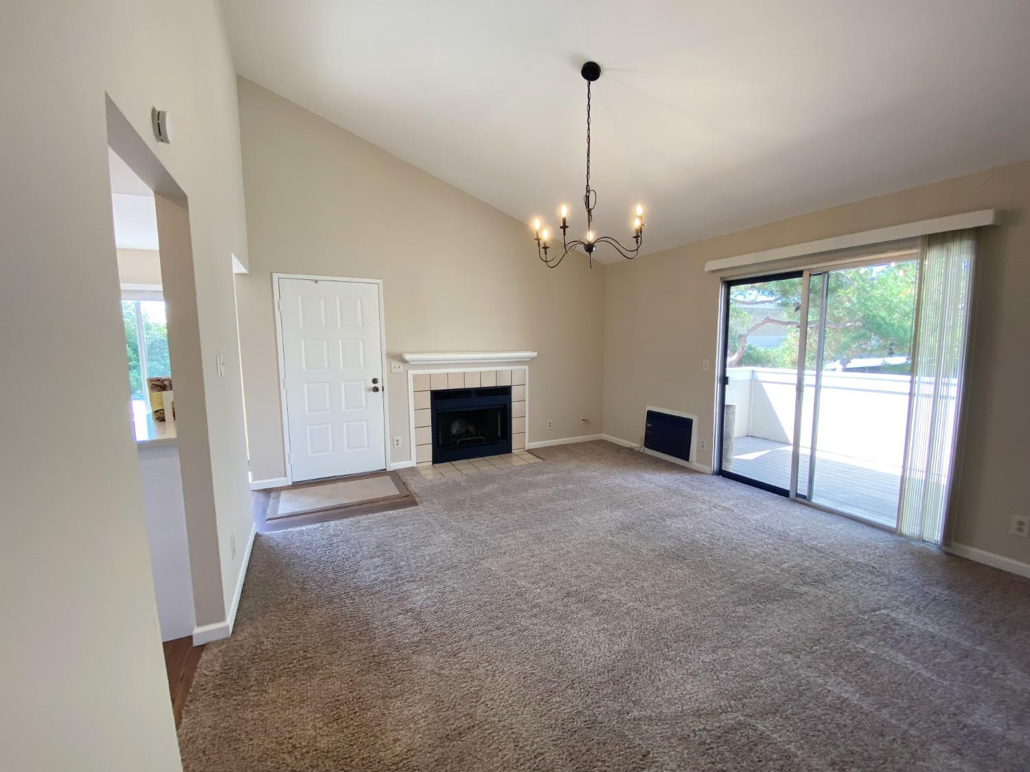 Detail Gallery Image 3 of 25 For 2436 Balme Dr, San Jose,  CA 95122 - 2 Beds | 2 Baths