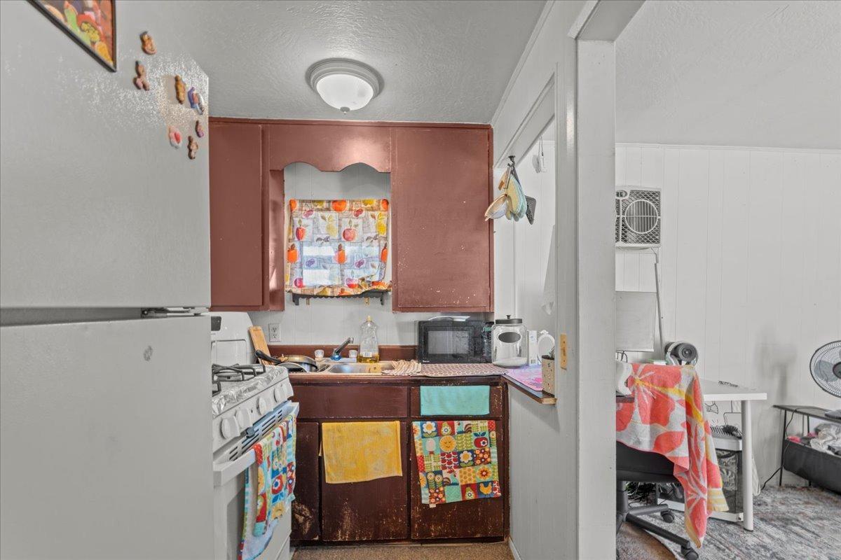 Detail Gallery Image 21 of 24 For 3204 N F St, Stockton,  CA 95205 - 3 Beds | 2 Baths