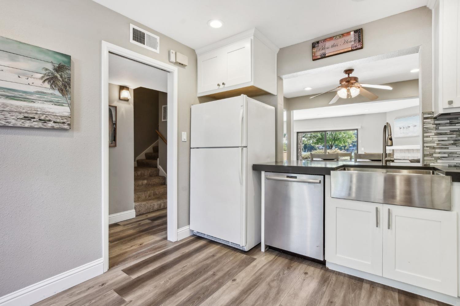 Detail Gallery Image 11 of 32 For 6644 Embarcadero Dr #82,  Stockton,  CA 95219 - 2 Beds | 2/1 Baths