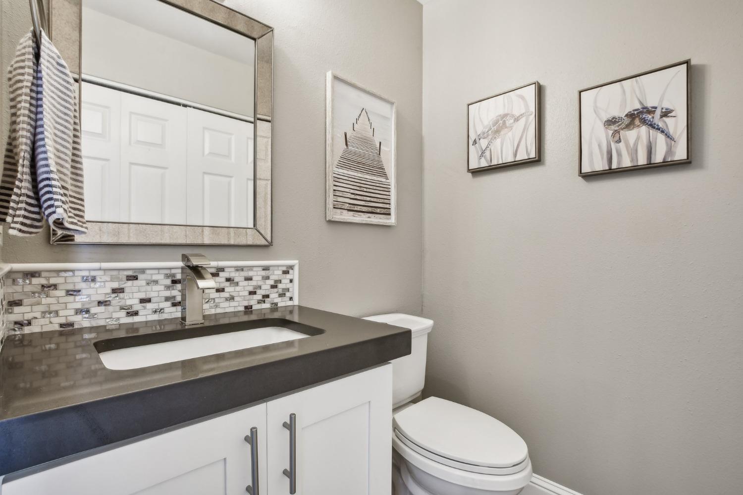 Detail Gallery Image 12 of 32 For 6644 Embarcadero Dr #82,  Stockton,  CA 95219 - 2 Beds | 2/1 Baths