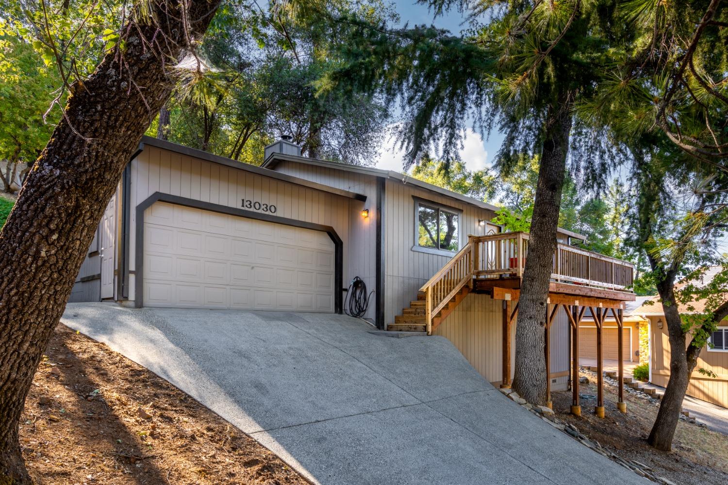 Detail Gallery Image 1 of 1 For 13030 Roadrunner Dr, Penn Valley,  CA 95946 - 2 Beds | 2 Baths