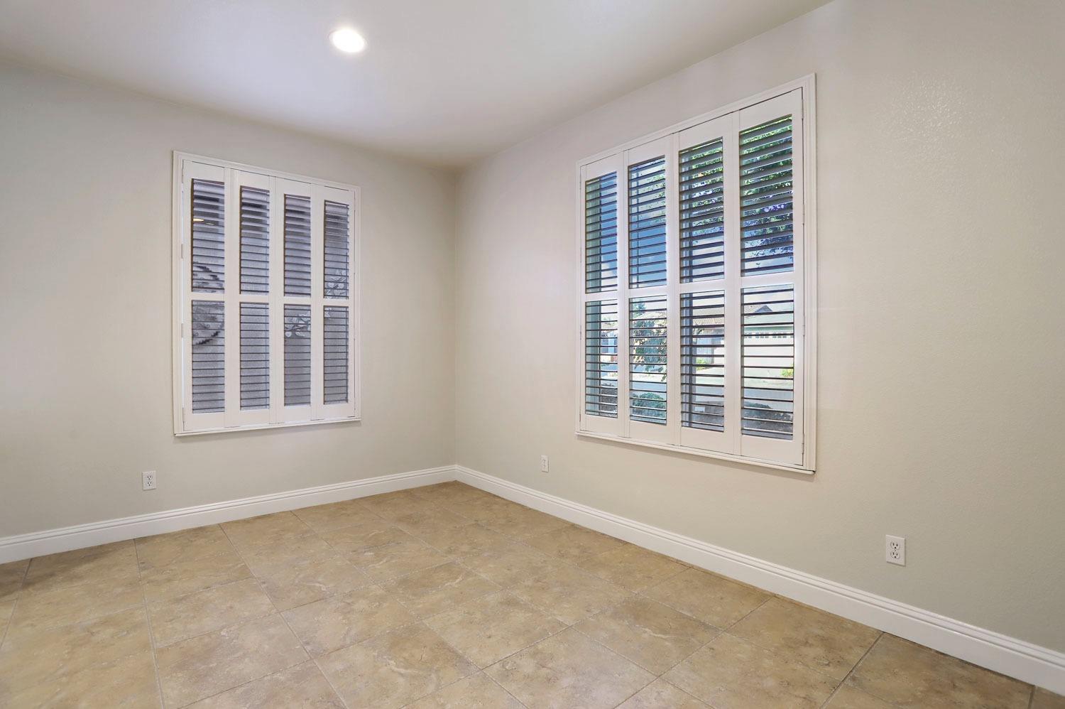 Detail Gallery Image 14 of 40 For 2526 Bellchase Dr, Manteca,  CA 95336 - 2 Beds | 2 Baths