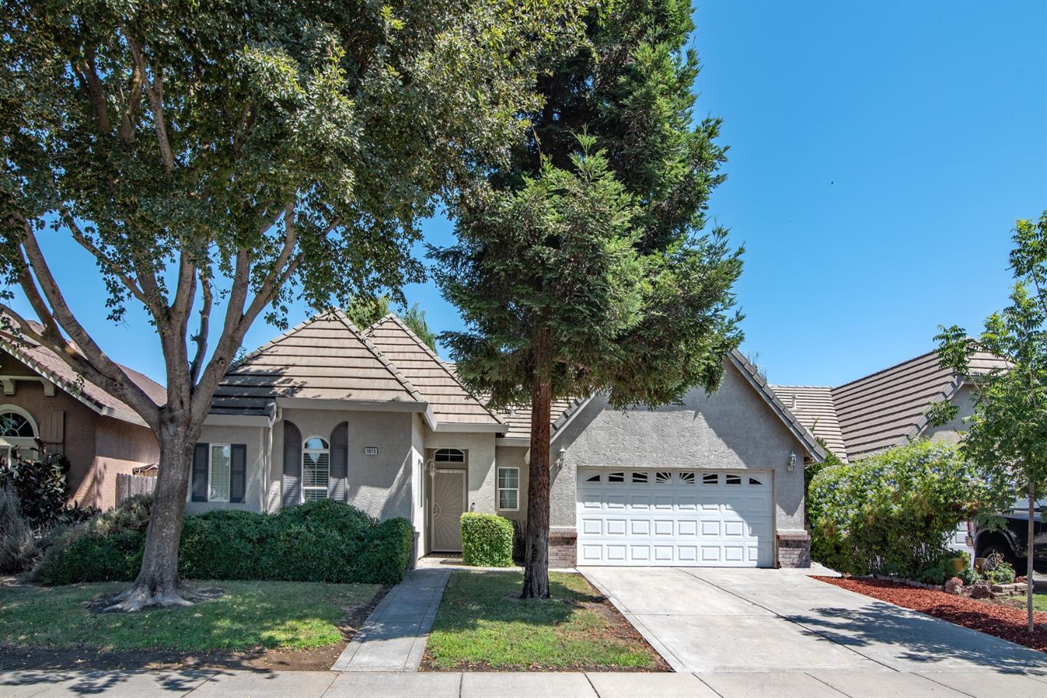 Detail Gallery Image 1 of 1 For 1615 Gillette Dr, Woodland,  CA 95776 - 3 Beds | 2 Baths