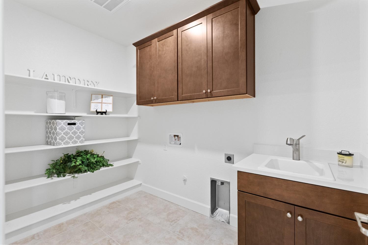 Detail Gallery Image 25 of 53 For 10942 Miacomet Ct, Stockton,  CA 95219 - 3 Beds | 2 Baths