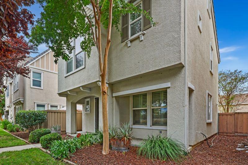 Detail Gallery Image 1 of 1 For 2611 Klayko St, Sacramento,  CA 95833 - 3 Beds | 2/1 Baths